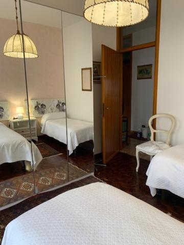 Bed and Breakfast La Casa Dei Pini Malnate Экстерьер фото