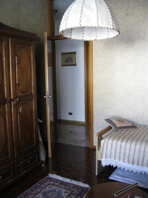 Bed and Breakfast La Casa Dei Pini Malnate Экстерьер фото