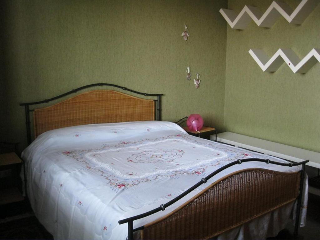 Bed and Breakfast La Casa Dei Pini Malnate Экстерьер фото